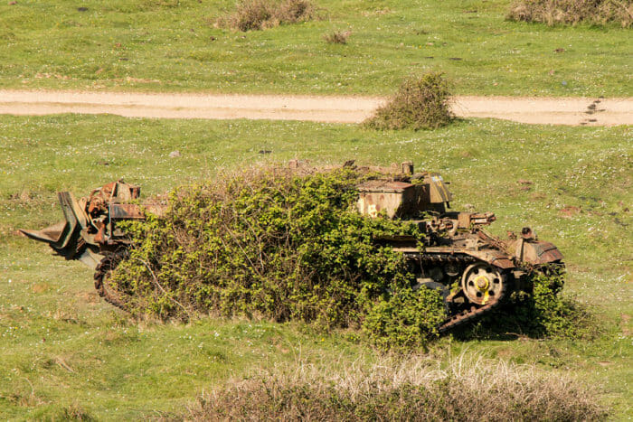 tanques-de-guerra-abandonados_29