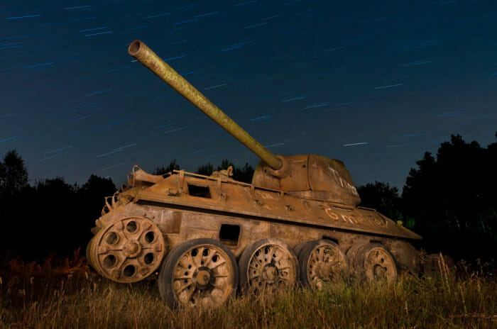 tanques-de-guerra-abandonados_30