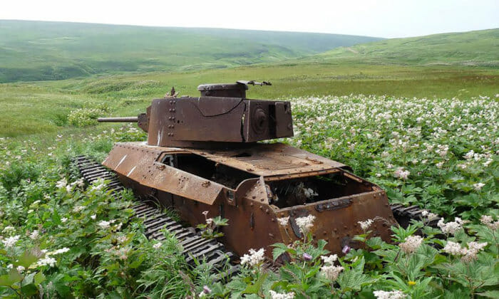 tanques-de-guerra-abandonados_33